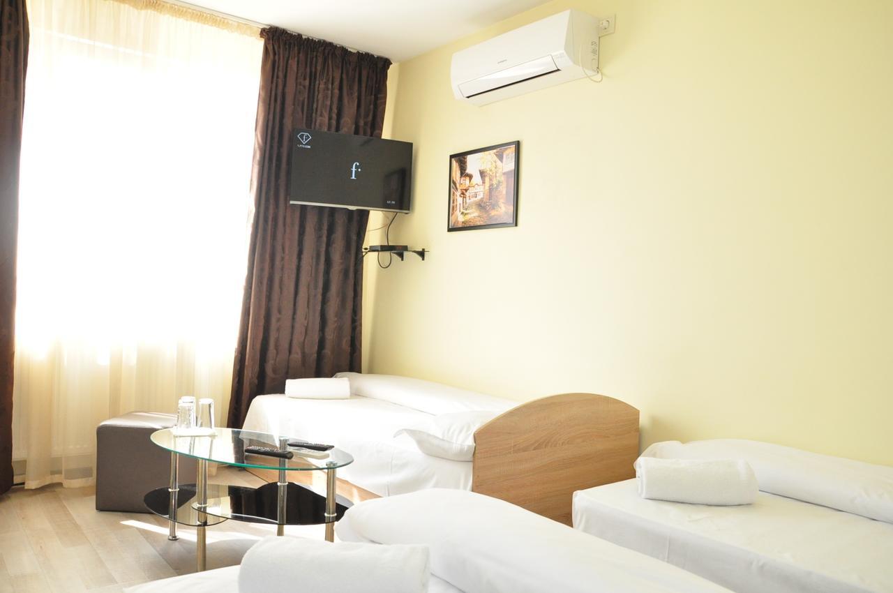 Guest Rooms Simona Opanets エクステリア 写真