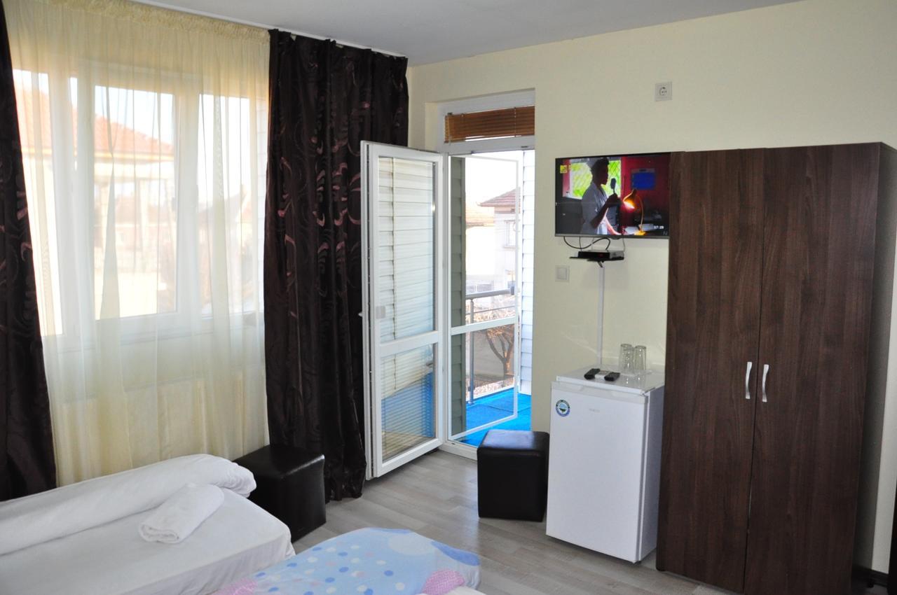 Guest Rooms Simona Opanets エクステリア 写真